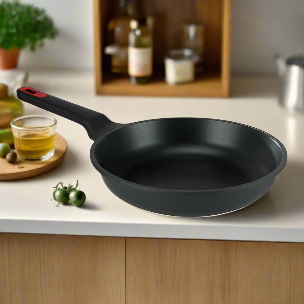 Full Induction Molten-Cast Aluminium Pan