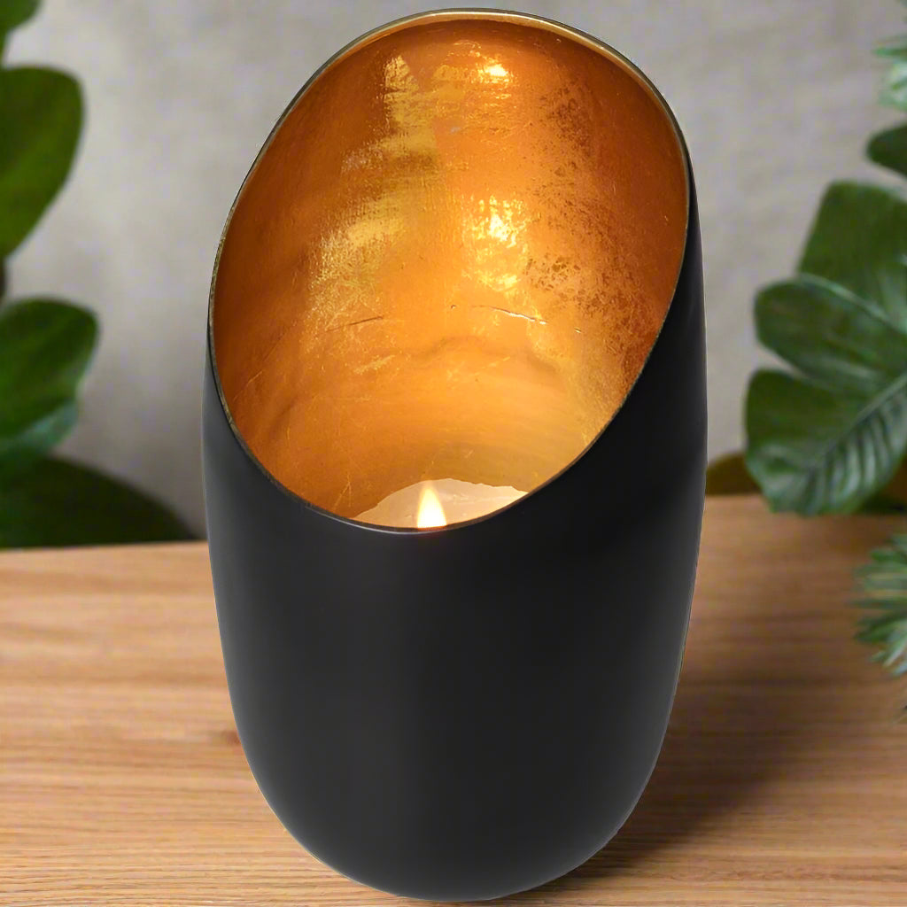 Candle holder