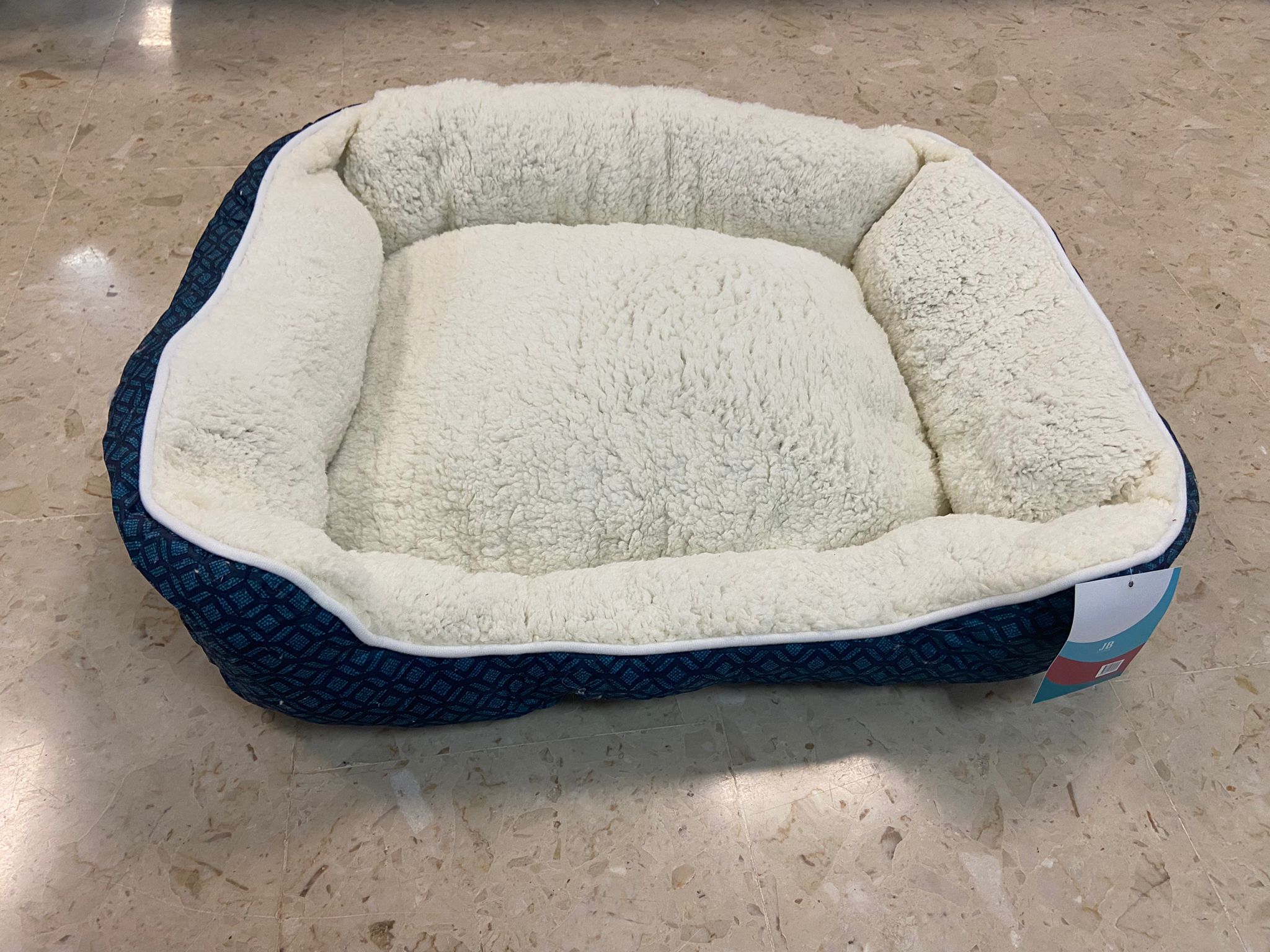 Hilfiger dog bed best sale