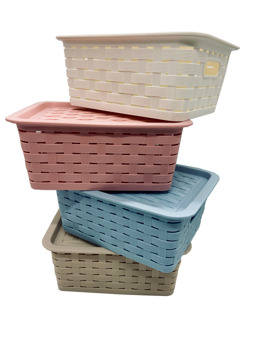 Rattan basket with lid