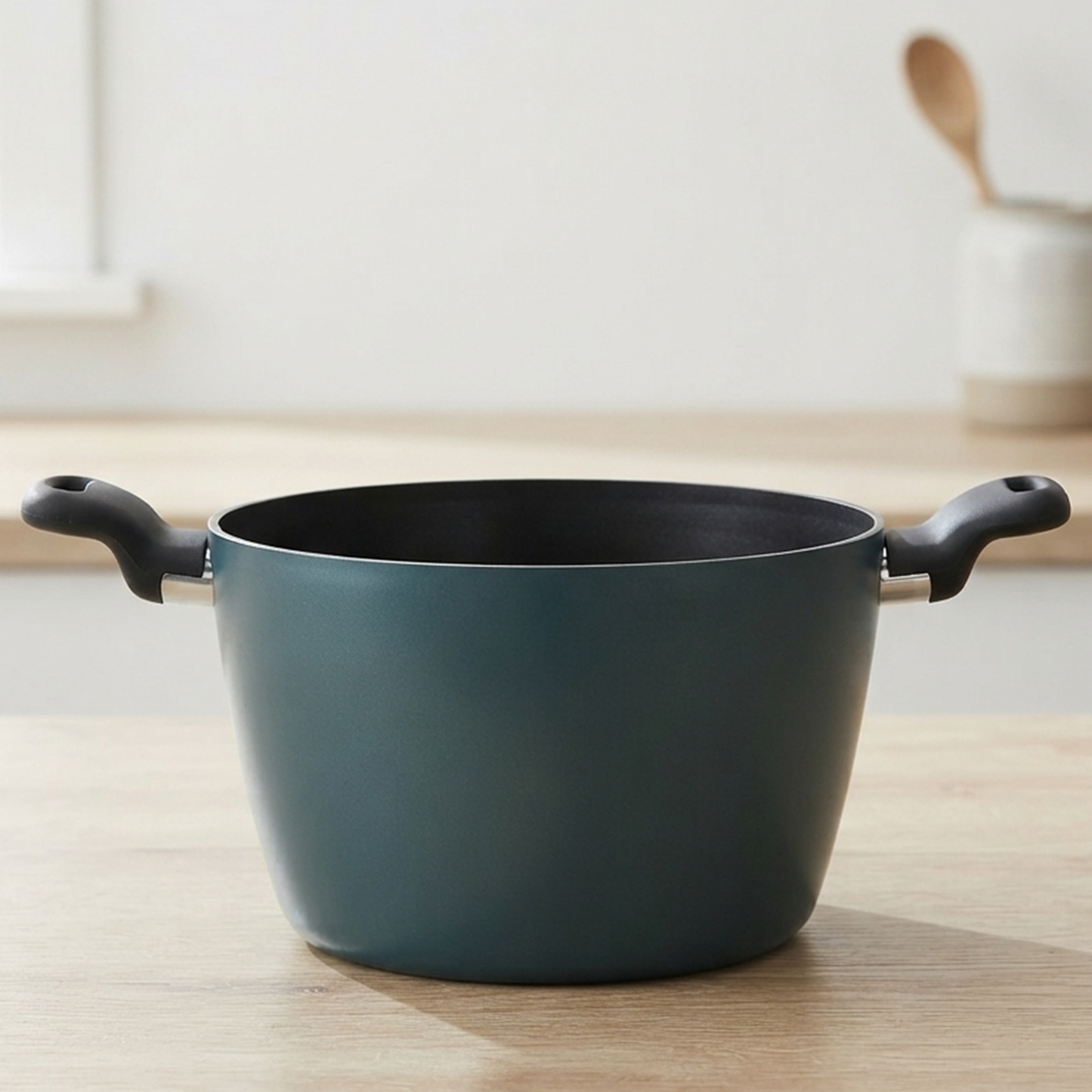 Aluminum pot 24 cm
