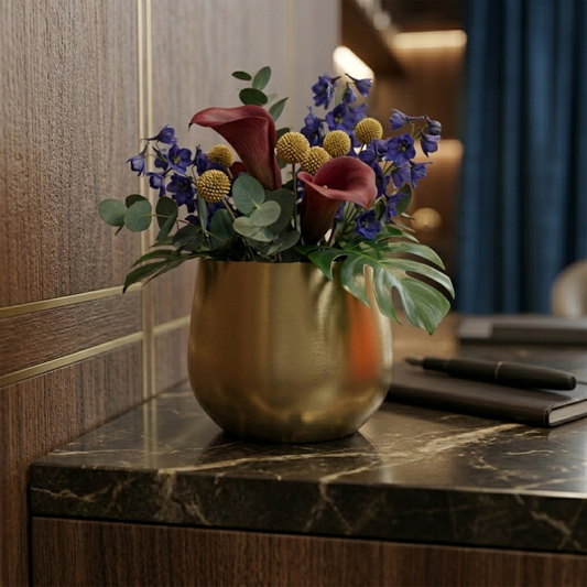 Golden Metal Vase – 9 × 10 × 10 cm