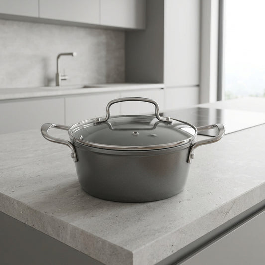 Aluminum Saucepan with Glass Lid – D18 cm