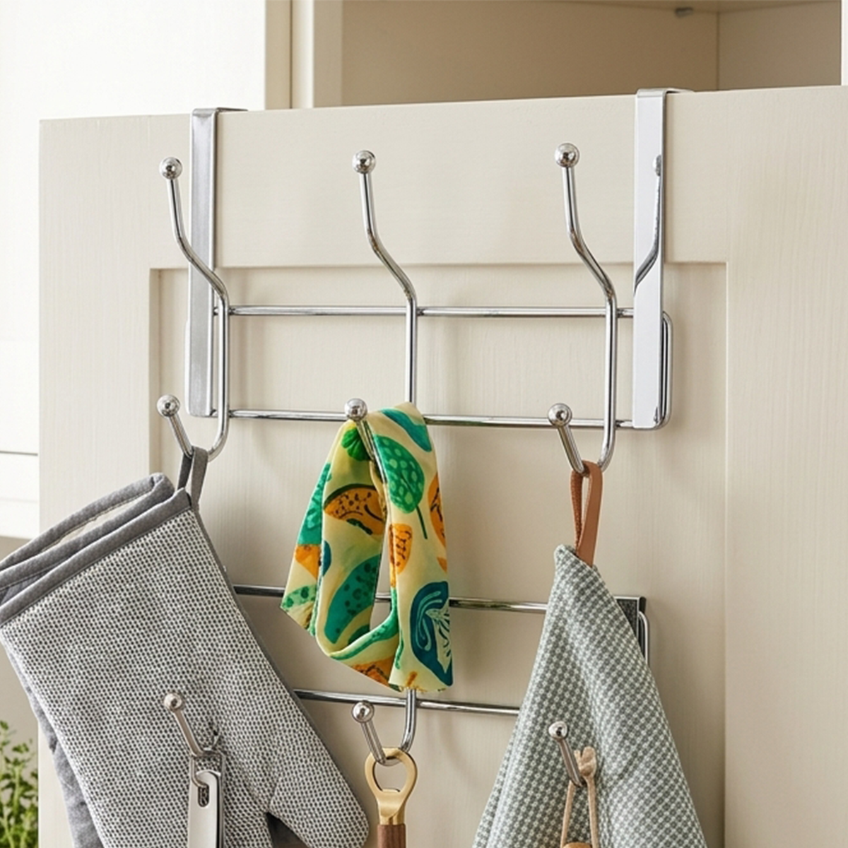 Over-the-Door Coat Rack with 6 Hooks