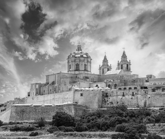 Black & White Malta Canvas 80x80cm