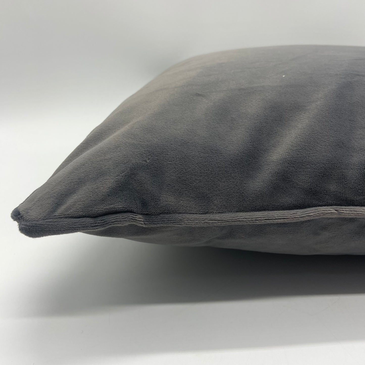Valentina Collection- Velvet Cushion (45x45cm)